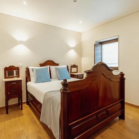 Casa De Belmonte * Каштелу-ди-Пайва